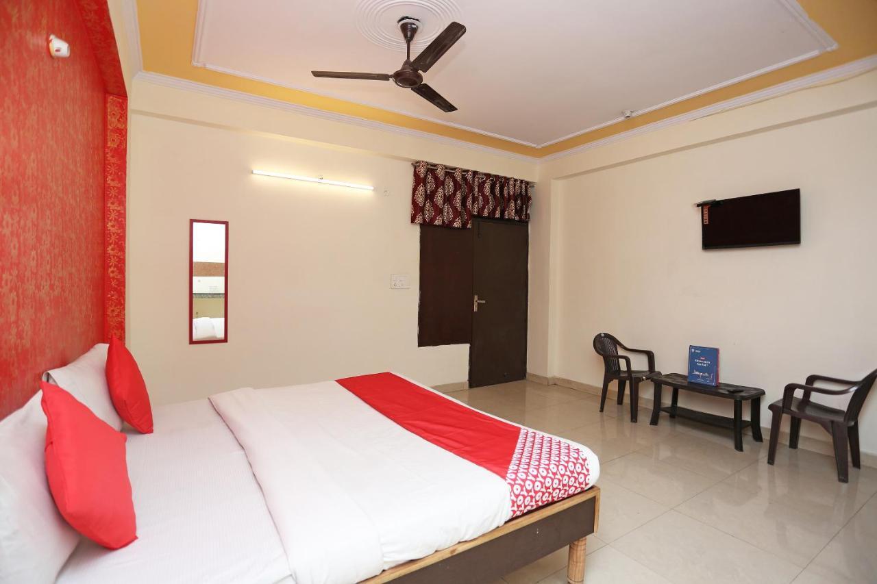 Hotel O Airport Plaza By Palace New Delhi Exterior photo